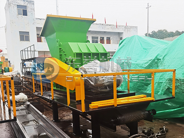 ���X����C